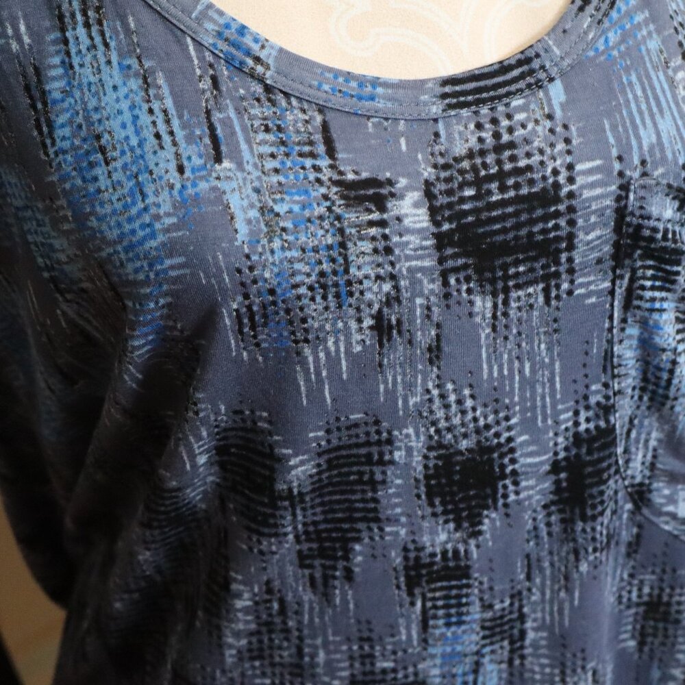 Converse Women's Size M Blue Knit Top w. Scoop Neck Sleeveless  NWT Hi/Low Hem